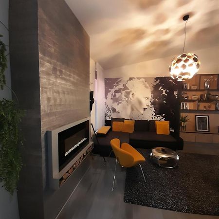 Noir Gold Penthause - Szeged Apartment ภายนอก รูปภาพ